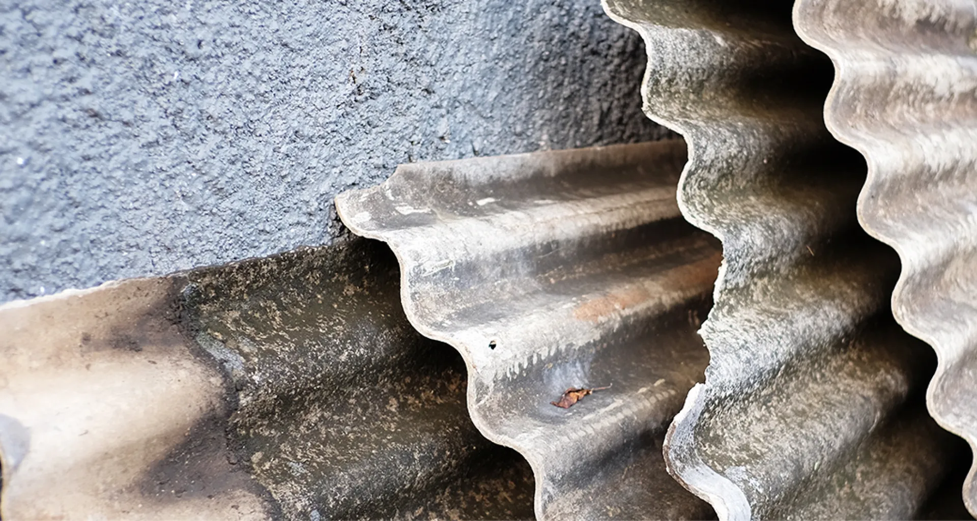 Guida-alla bonifica-e-allo-smaltimento-dell-amianto-negli-edifici-industriali 