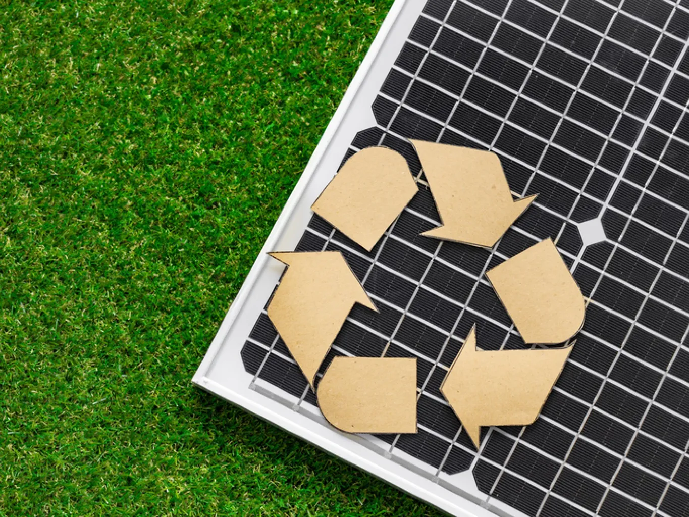 smaltimento-pannello-fotovoltaico-procedure-sicure-ed-ecologiche